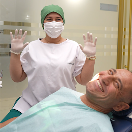 Dr. Esranur Çelik